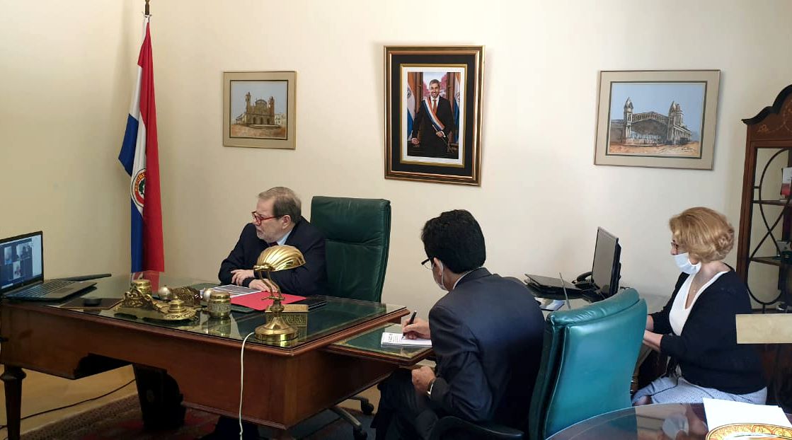 Lee más sobre el artículo Embajador de Paraguay mantiene videoconferencia con el Presidente de la COMADER.